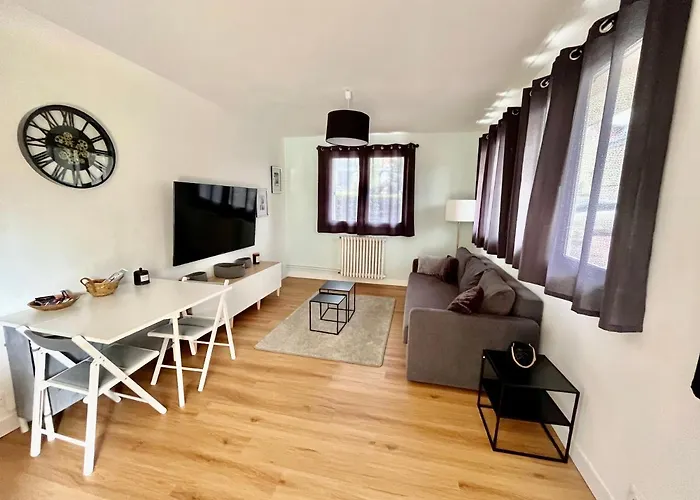 La Pause A La * Deauville